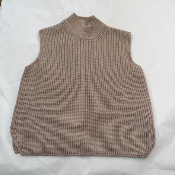 Abercrombie & Fitch Other - Abercrombie Fitch Ribbed Mock Neck Sleeveless Sweater Knit Top Tan Beige